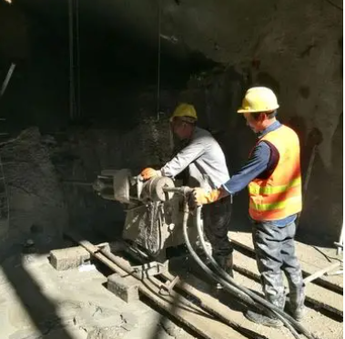 育才镇水下抗分散灌浆料特点 水下不分散注浆料介绍